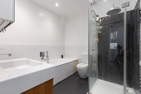 4b Pyrland Road, London, N5 2JD