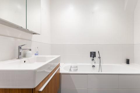 4b Pyrland Road, London, N5 2JD