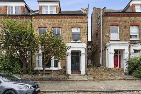52a Gloucester Drive, London, N4 2LN