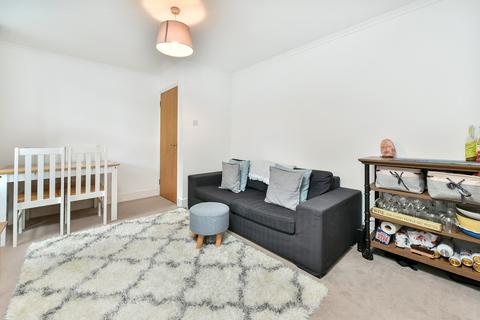 Flat 18, Denton House Halton Road, London, N1 2AE