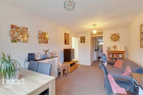 17 Ash Grove, Hayes, UB3 1JR