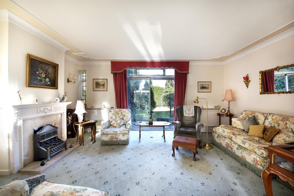 Newick Avenue 3 bed detached house £950,000