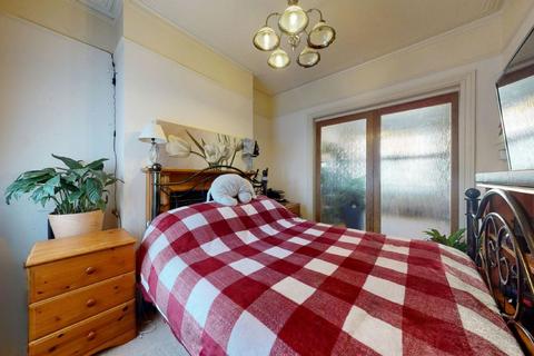 98 Cedar Road, Northampton, NN1 4RW