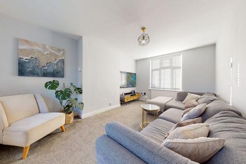 15 Ashcroft Gardens, Northampton, NN3 2JR