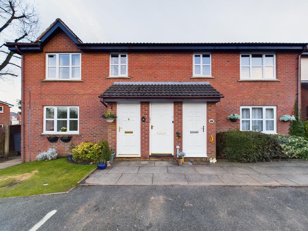 St James Court, Standish, Wigan, WN6 1 bed flat £90,000