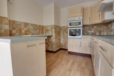 2 bedroom flat to rent, Longmead Court   Havant   UNFURNISHED