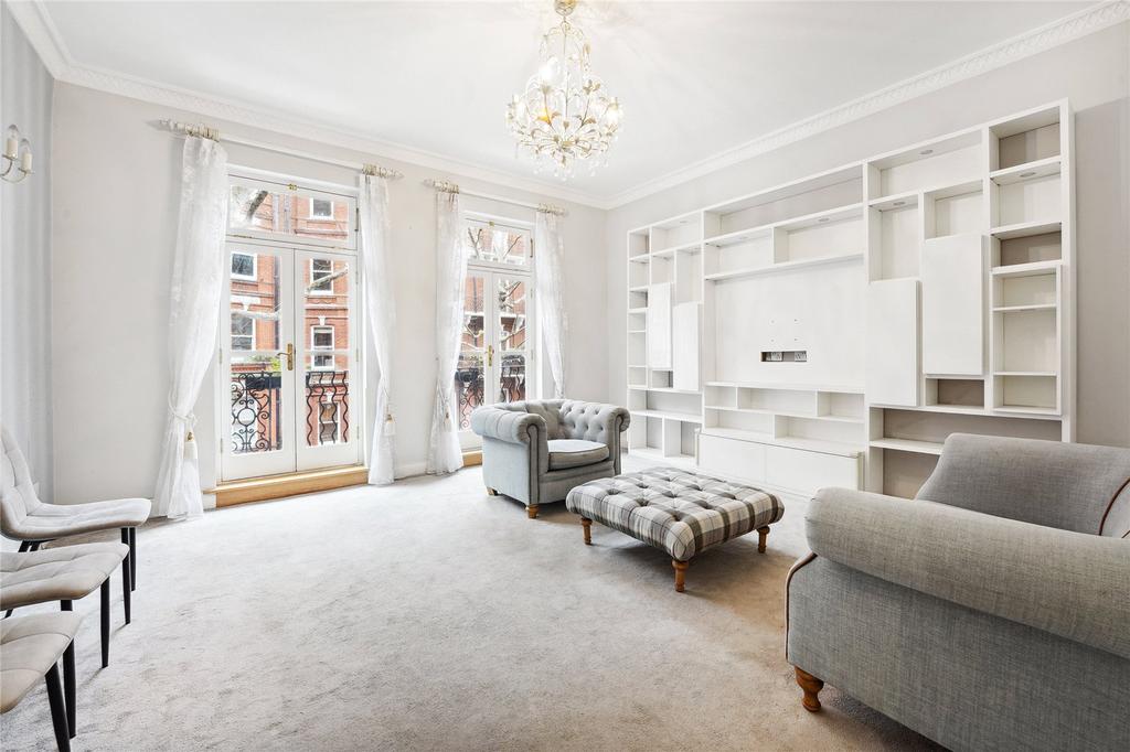 Earls Court Square, Earls Court, London 2 bed flat £3,592 pcm (£829 pw)