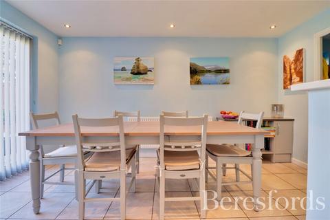 16 Brompton Gardens, Maldon, CM9 6YU