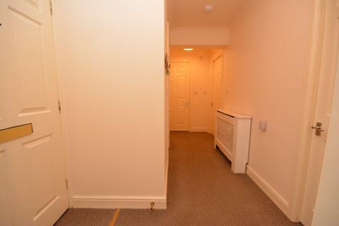 2 bedroom flat for sale, Wellside Court, 6 Wellside Place, Falkirk, Stirlingshire, FK1 5RG