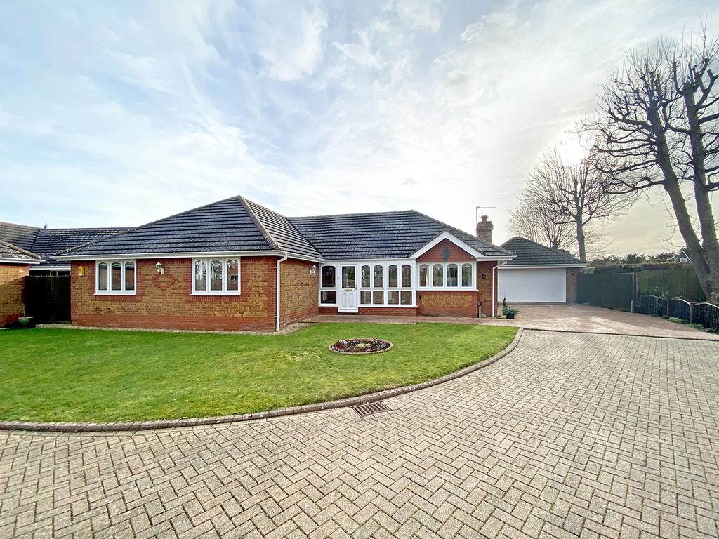 Woodstock Gardens, Aldwick Avenue, Bognor Regis PO21 3 bed detached