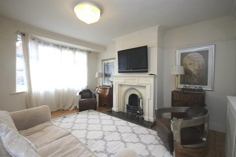 2 bedroom terraced house for sale, Acacia Avenue, Knutsford