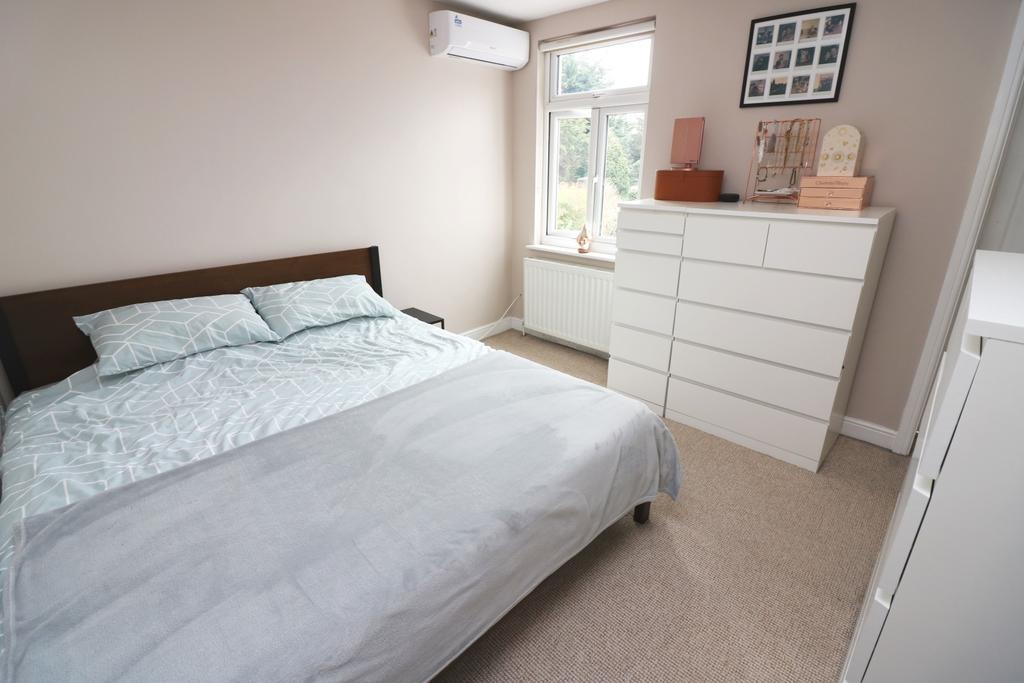 44 The Causeway B1