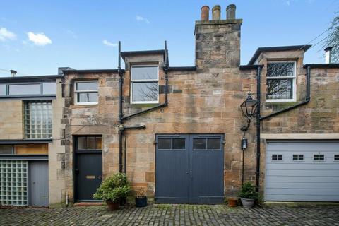 2 bedroom mews to rent, Regent Terrace Mews, Calton Hill, Edinburgh, EH7