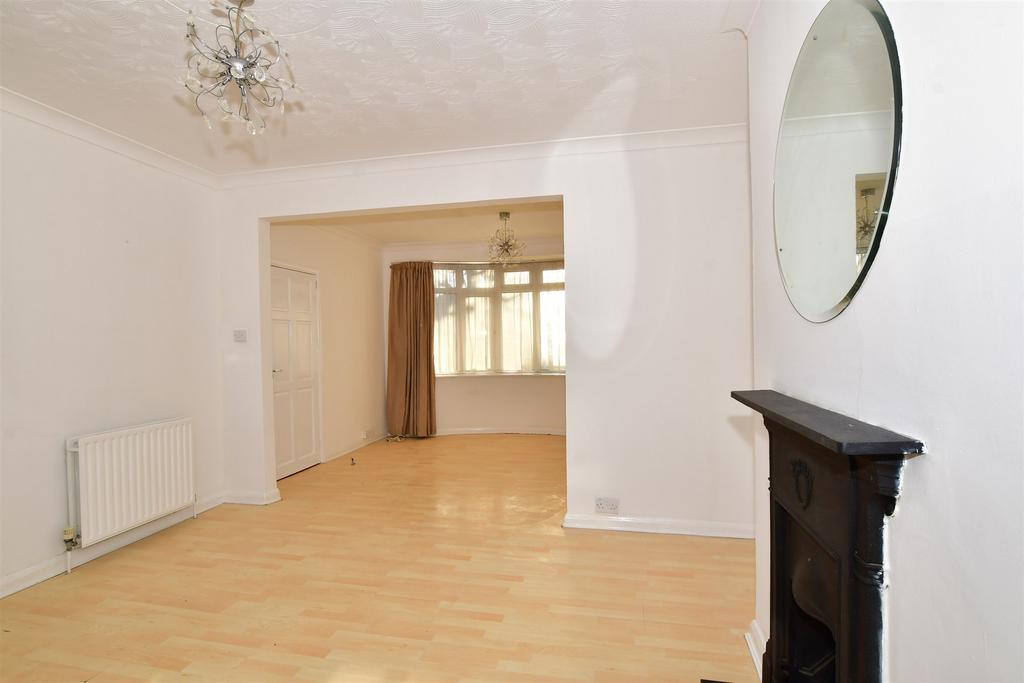 Kitchen/Dining Area