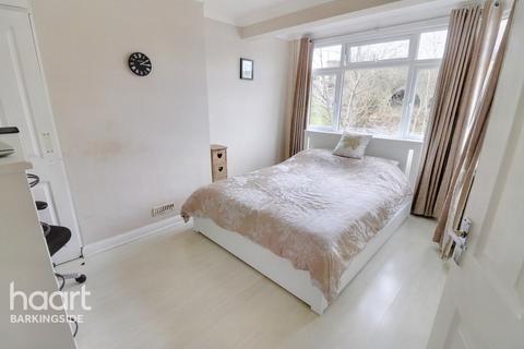 8 Walden Way, Ilford, IG6 3BH