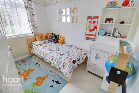 8 Walden Way, Ilford, IG6 3BH