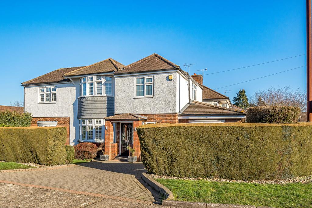 Langmead Drive, Bushey Heath WD23 4 bed detached house £1,195,000