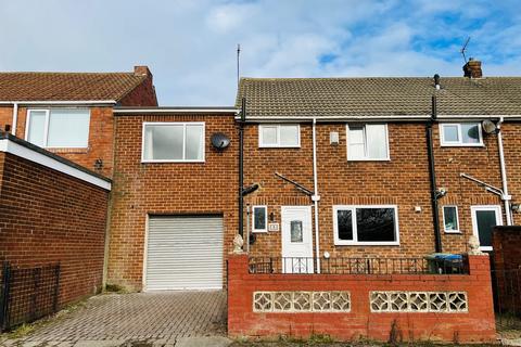 4 bedroom terraced house to rent, Warnebrooke Avenue, Murton, Seaham, Co. Durham, SR7