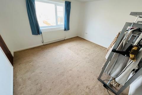 4 bedroom terraced house to rent, Warnebrooke Avenue, Murton, Seaham, Co. Durham, SR7
