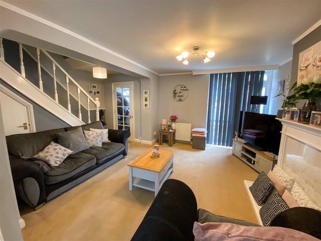 Queensway, Torquay 3 bed terraced house £220,000