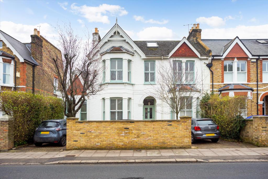 Queens Road, London, SW19 5 bed semidetached house £2,600,000