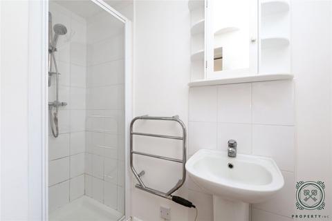 Flat D, 116 Allison Road, London, N8 0AS