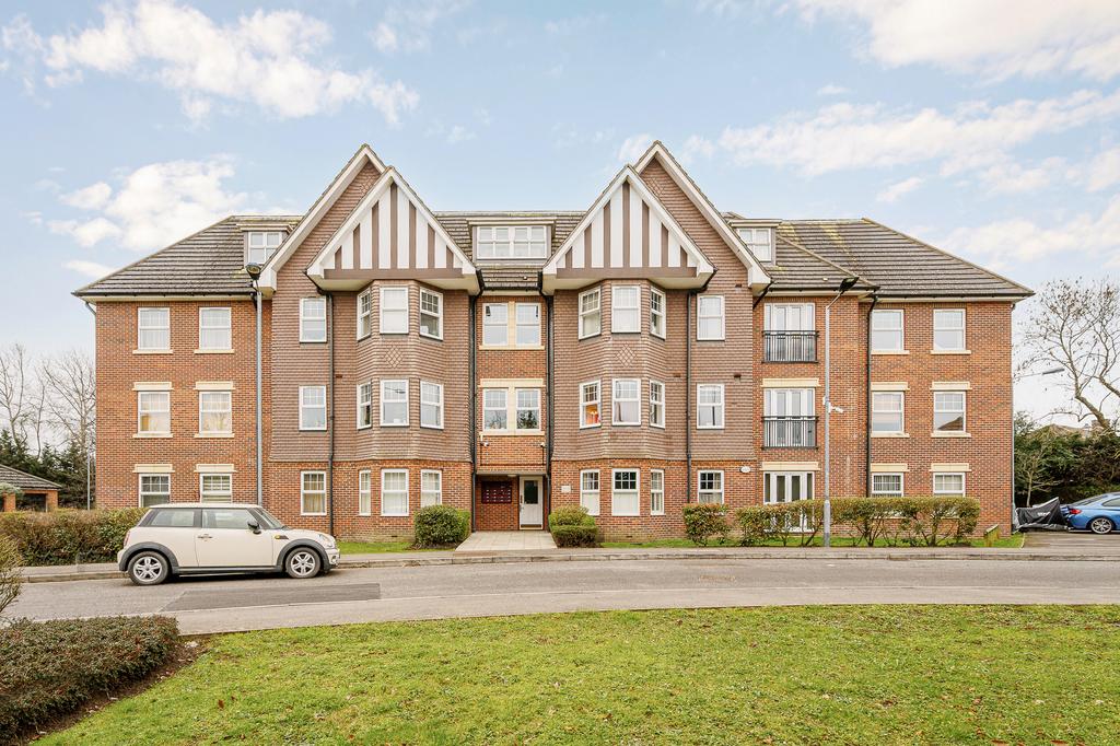 Tignel Court, Boddington Gardens... 2 bed flat £525,000