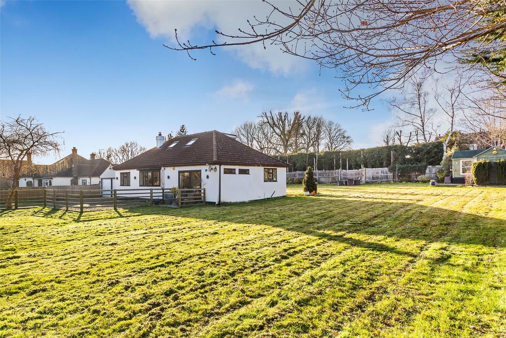 Byers Lane, South Godstone, Godstone... 3 bed bungalow £725,000