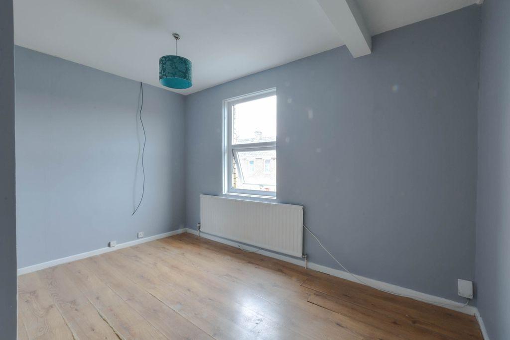 Bedroom 2 (Double)