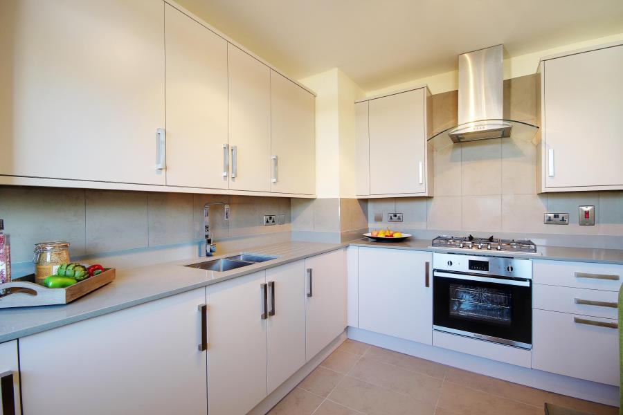 Hassett Road, Hackney, E9 3 bed to rent £2,500 pcm (£577 pw)