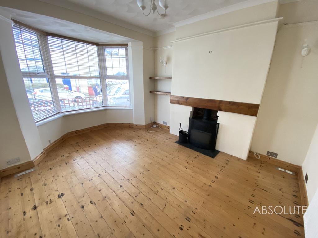 Langs Road, Paignton, TQ3 3 bed terraced house £1,050 pcm (£242 pw)
