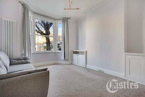 3 bedroom terraced house to rent, Truro Road, Wood Green, N22