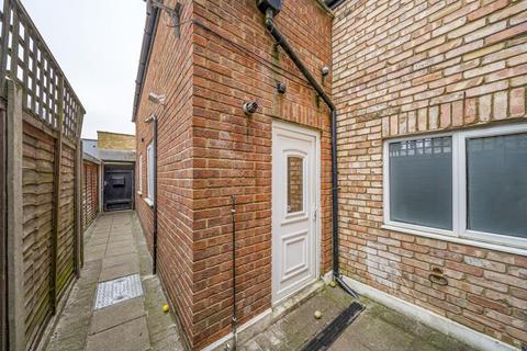 1 bedroom semi-detached house for sale, Wembury Mews,  Highgate,  N6