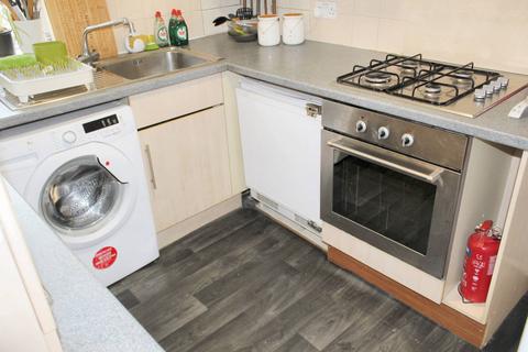 2 bedroom flat for sale, Villiers Road, London NW2