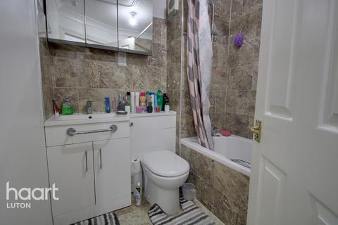 Flat 12, Marquis Court Earls Meade, Luton, LU2 7LG