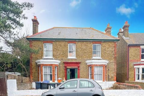 21 Belmont Road, Whitstable, CT5 1QJ