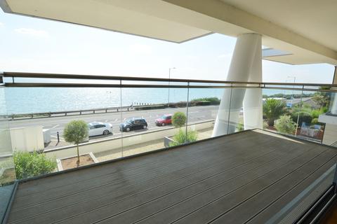 2 bedroom apartment to rent - The Leas, The Shore, SS0