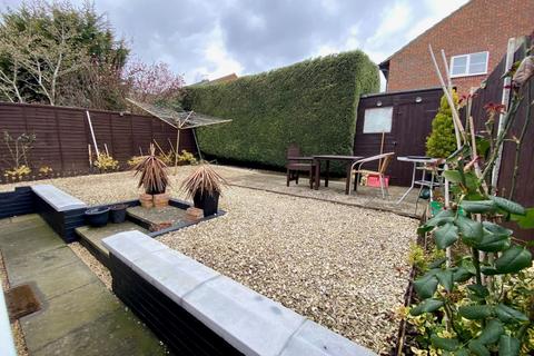 17 Avebury Way, Northampton, NN4 0QD