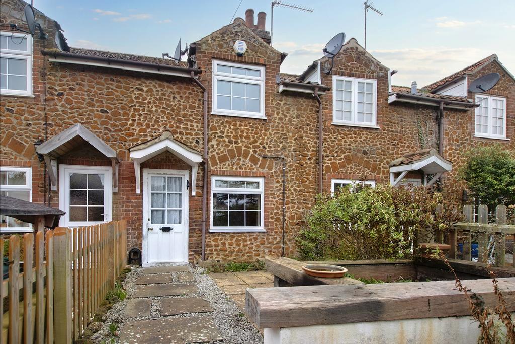 Chapel Road, Dersingham 2 bed cottage £250,000