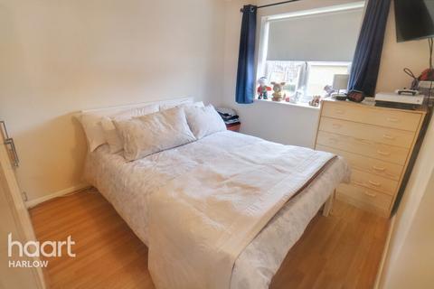 92 Challinor, Church Langley, Harlow, CM17 9XD