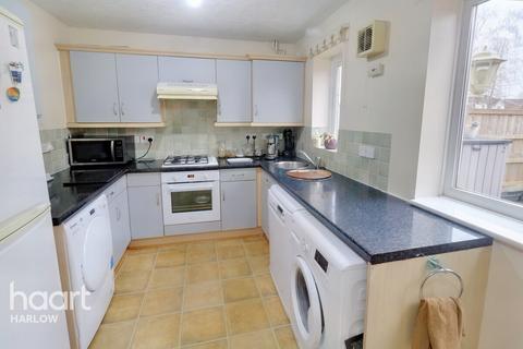 92 Challinor, Church Langley, Harlow, CM17 9XD