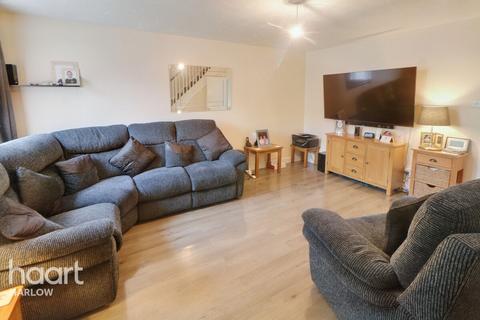 92 Challinor, Church Langley, Harlow, CM17 9XD