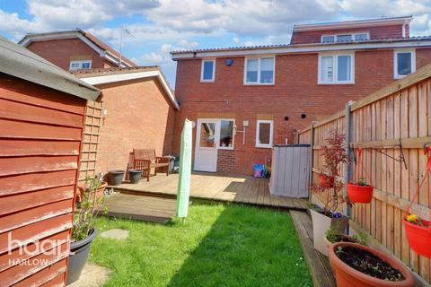 92 Challinor, Church Langley, Harlow, CM17 9XD