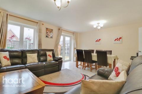 36 Leaf Hill Drive, Romford, RM3 7FA