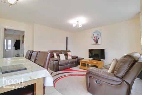36 Leaf Hill Drive, Romford, RM3 7FA