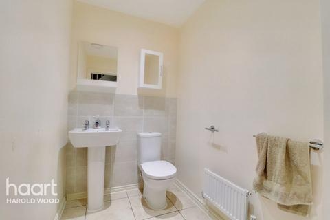 36 Leaf Hill Drive, Romford, RM3 7FA