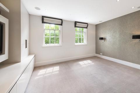 4 bedroom terraced house for sale, Greens Court, Lansdowne Mews, W11