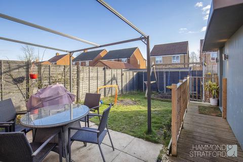 3 bedroom semi-detached house for sale, Tailor Place, Hethersett
