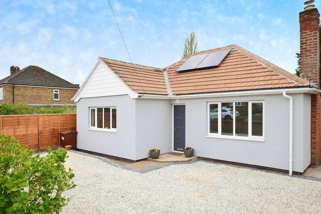 Brookside, Burbage 3 bed detached bungalow for sale £390,000