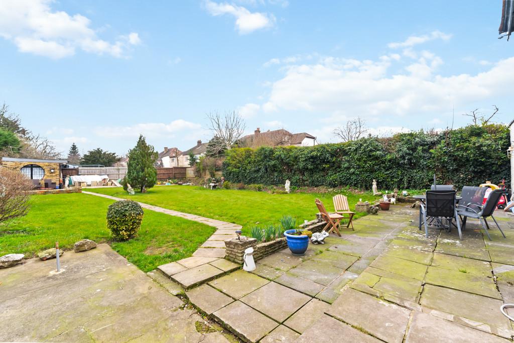 Sandy Lane South, Wallington 5 bed detached house for sale £900,000